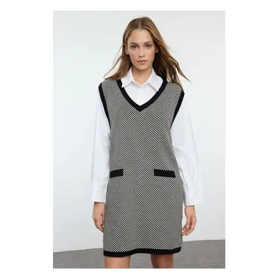 Trendyol Black Mini Knit Color Block Dress