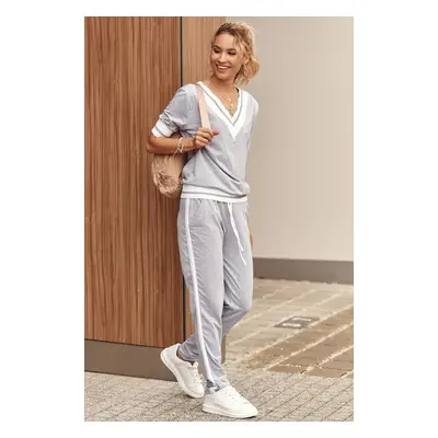 Women's tracksuit in grey colour with short sleeves