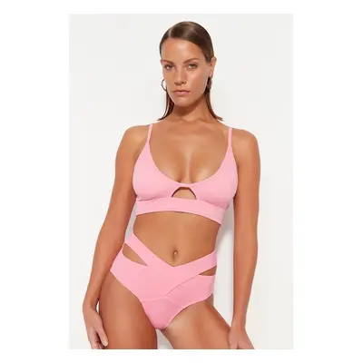 Trendyol Pink Bralette kivágott / ablak bikini felső