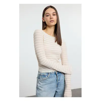 Trendyol Ecru Fitted/Body-Smoothing Textured Tulle Flexible Knit Blouse