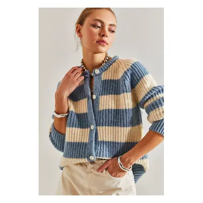 Bianco Lucci Women's Striped Buttoned Knitwear Cardigan