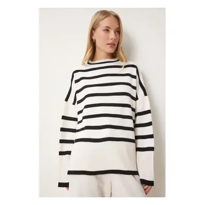 Happiness İstanbul Women's Ecru Black Striped Oversize Knitwear Sweater