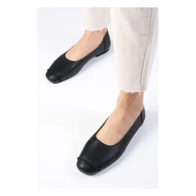 Mio Gusto Julieta Women's Genuine Leather Black Color Flat Toe Flat Shoes