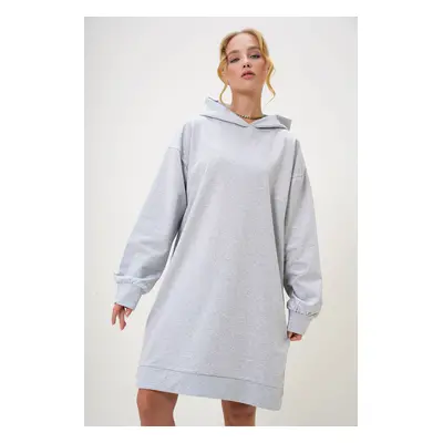 Trend Alaçatı Stili Women's Greymelange Hooded Sweatshirt Dress