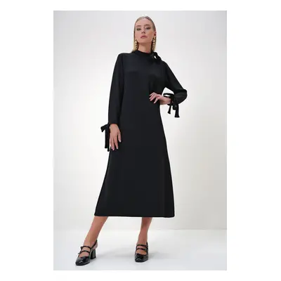 Trend Alaçatı Stili Women's Black Crew Neck Tie Detail Maxi Length Modal Dress