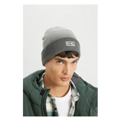 DEFACTO Men's Gradient Printed Beret