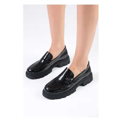 Mio Gusto Andrea Black Color Thick Soled Women's Loafer Shoes