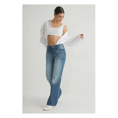 Trendyol Blue More Sustainable Low Waist Wide Leg Jeans