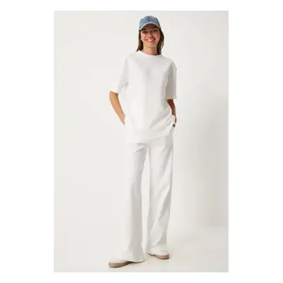 Happiness İstanbul Women's White T-Shirt Knitted Tracksuit