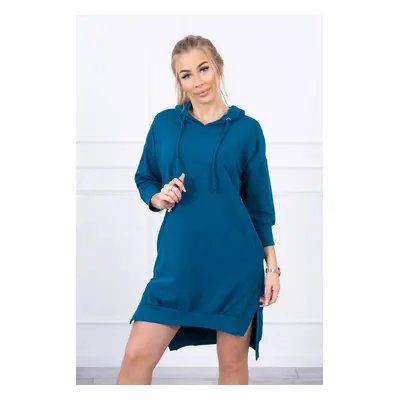 Hooded dress with a longer back marine