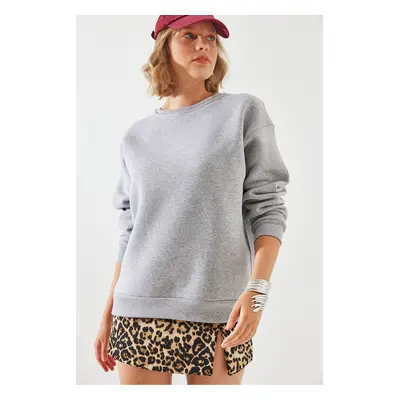 Bianco Lucci Women's Crew Neck Raised Basic Sweatshirt