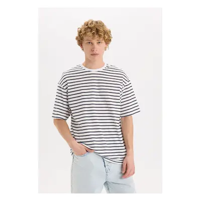 DEFACTO Boxy Fit Crew Neck Striped Short Sleeve T-Shirt