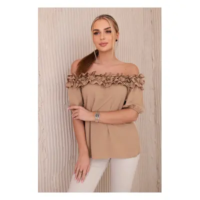 Włoski Spanish blouse with a small frill Camel