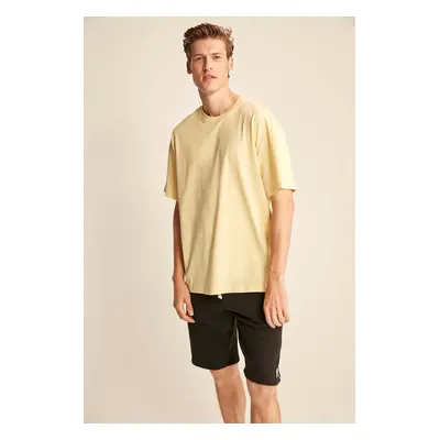 GRIMELANGE Jett Men's Oversize Fit 100% Organic Cotton Thick Textured Crew Neck Yellow T-shirt