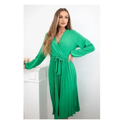 Kesi Włoski Dress tied with a pleated hem green