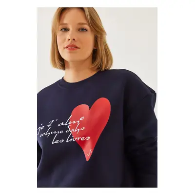 Bianco Lucci Women's Heart and Text Printed Sweatshirt Mbhs023