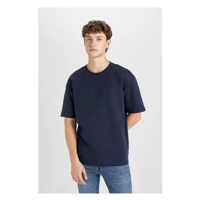 DEFACTO Boxy Fit Crew Neck Cotton Short Sleeve Basic Plain T-Shirt E0224ax24au