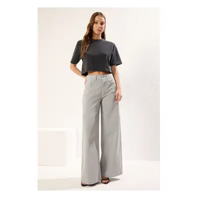 Trendyol Gray Normal Waist Loose Wide Leg Jeans