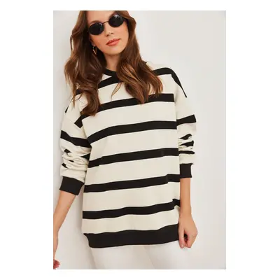 Olalook Women's Ecru Black Striped Oversize Raised Thick Sweatshirt