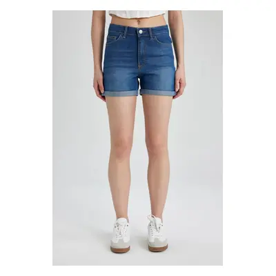 DEFACTO Normal Waist Folded Leg Basic Jean Shorts