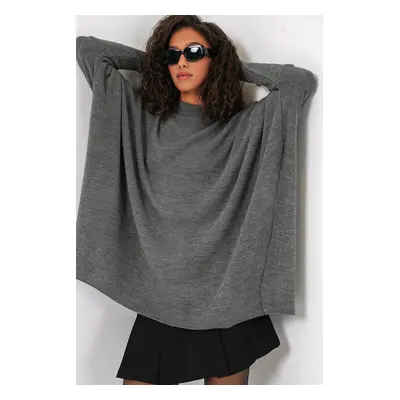 Bigdart Slit Poncho Sweater - Light Grey