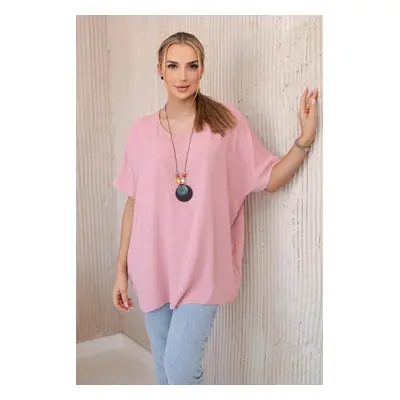 Oversized blouse with pendant in dark pink color