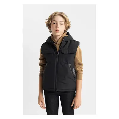 DEFACTO Boy's Water Repellent Hooded Vest