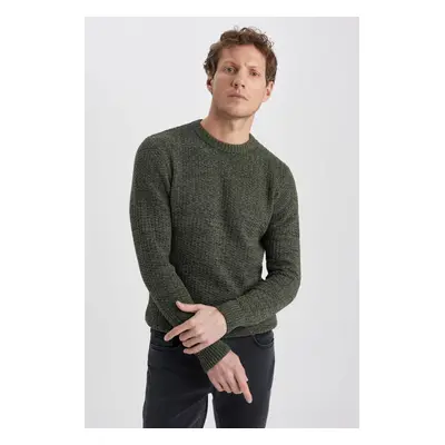 DEFACTO Standard Fit Crew Neck Knitwear Sweater