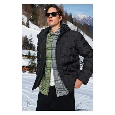 Trendyol Black Regular Fit kapucnis texturált víz- és szélálló puffer télikabát