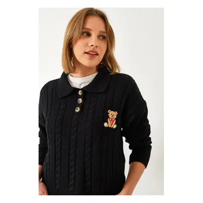 Bianco Lucci Women's Teddy Bear Embroidered Buttoned Knitwear Sweater