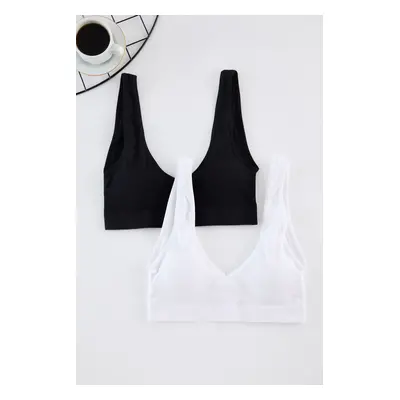 Trendyol Black-White 2-Pack Seamless Non-Padded Non-Underwire Cupped Triangle Knitted Bra