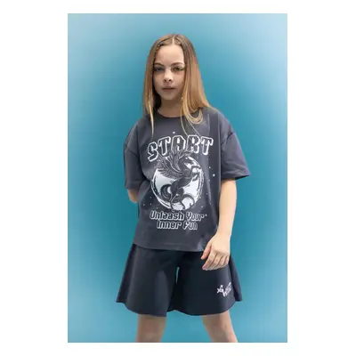 DEFACTO Girls Relax Fit Crew Neck 3D Printed Short Sleeve T-Shirt