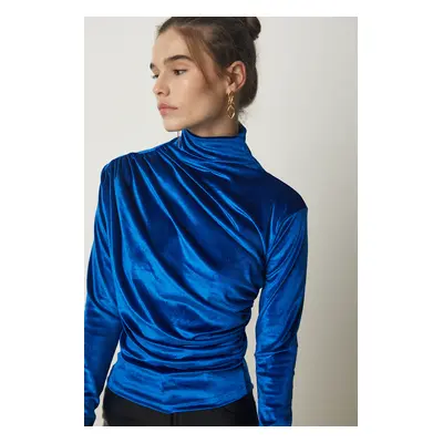 Happiness İstanbul Women's Blue Gathered Collar Elegant Velvet Blouse