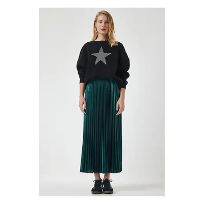 Happiness İstanbul Women's Emerald Green Shiny Surface Pleated Knitted Skirt