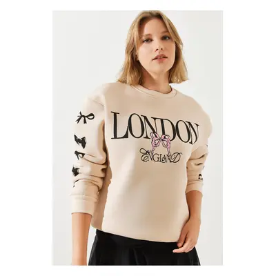 Bianco Lucci Women's Triple Thread Raised London Life Graphic Print Sweatshirt MBHS004