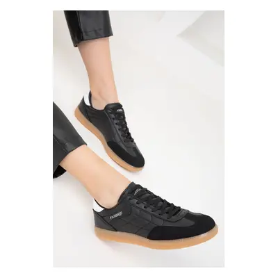 Soho Black-White Unisex Sneakers