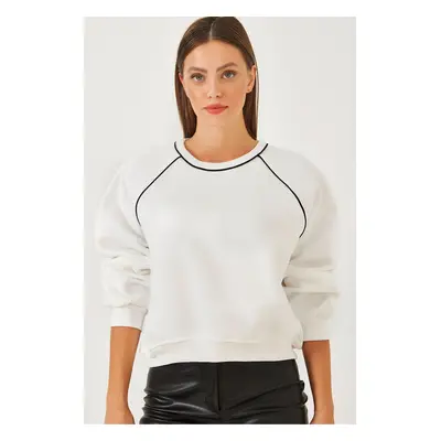 Bianco Lucci Women's Piping Detailed Three Thread Raised Sweatshirt