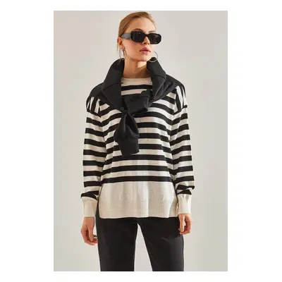 Bianco Lucci Women's Striped Sweater