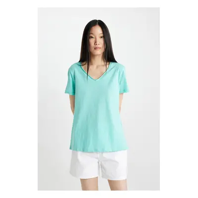 DEFACTO Regular Fit V Neck Basic Short Sleeve T-Shirt