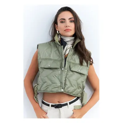 Cool & Sexy Women's Mint Crop Vest IS808