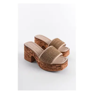 Capone Outfitters Cork Platform Sole Straw Single Strap Women's Slippers