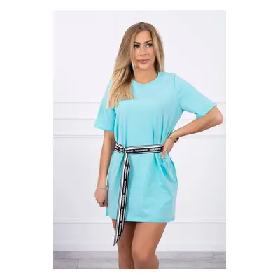 Dress with decorative belt mint