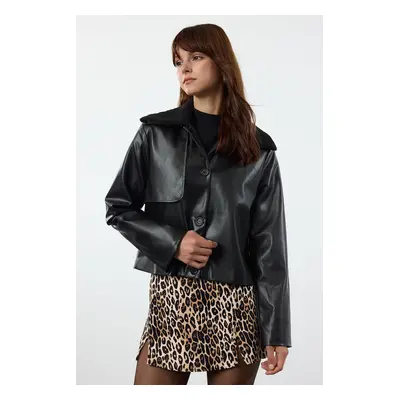 Trendyol Black Oversize Molded Collar Detachable Für Detailed Faux Leather Coat