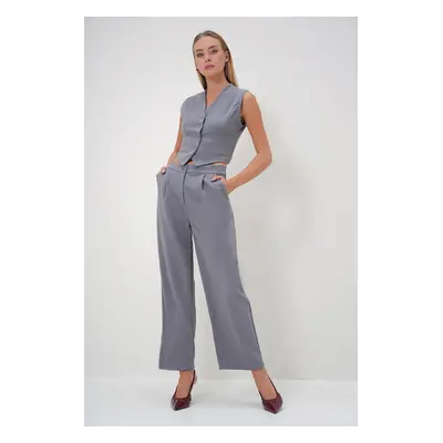 Trend Alaçatı Stili Women's Gray V-Neck Buttoned Vest and Double Pocket Palazzo Pants Set