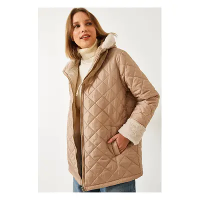 Bianco Lucci Women's Hooded Diamond Patterned Quilted Coat