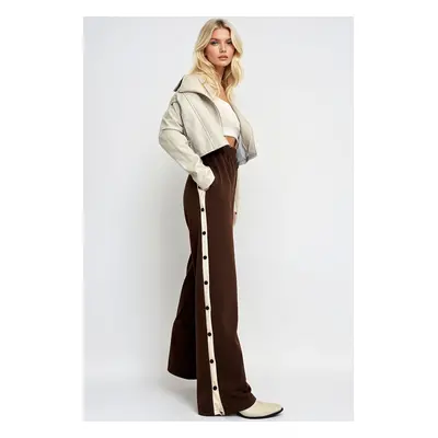 Trend Alaçatı Stili Women's Brown Double Pocket Elastic Side Stripe Wide Leg Trousers