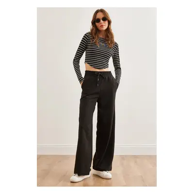 Olalook Women's Black Pocketed Waist Tied Wide Leg Sweatpants ESF-00000075