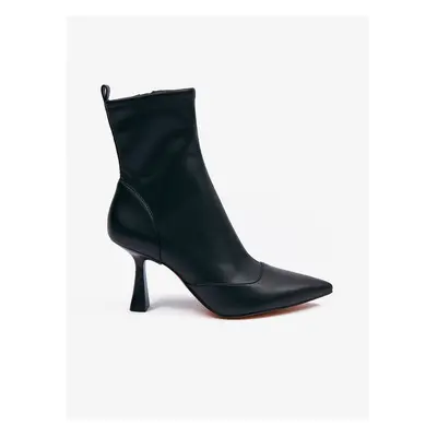 Black women's ankle boots with heels Michael Kors Clara - Women's