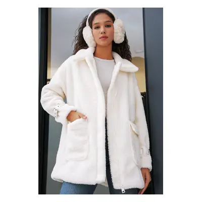 Bigdart Women's Oversize Plush Coat - Ecru