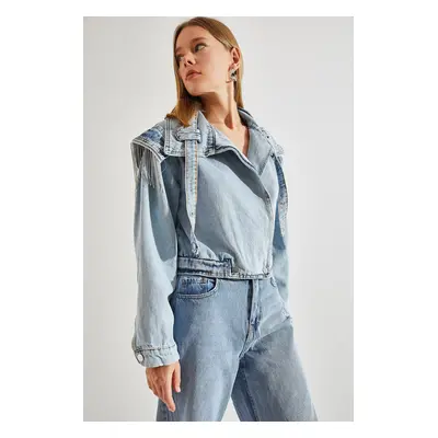 Bianco Lucci Women's Belt Collar Shoulder Detailed Denim Jacket